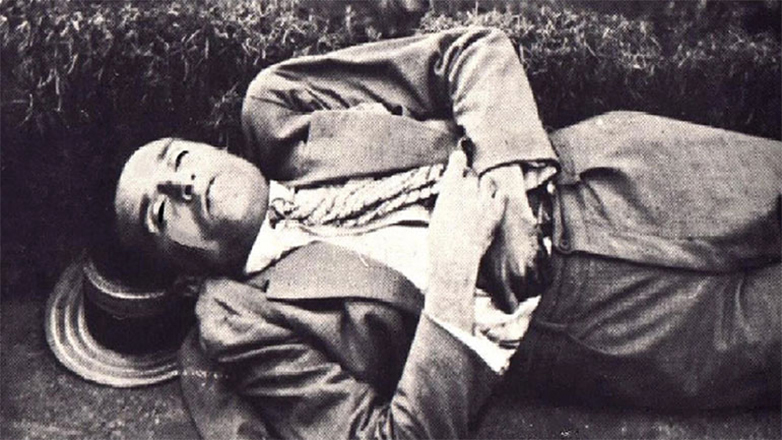 Σαν σήμερα αυτοκτόνησε ο Κώστας Καρυωτάκης -Τι έγραφε με αυτοσαρκασμό στο τελευταίο του γράμμα