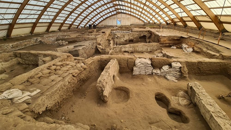 Μελέτη DNA αποκαλύπτει τον κεντρικό ρόλο της γυναίκας στον νεολιθικό οικισμό Τσατάλ Χουγιούκ