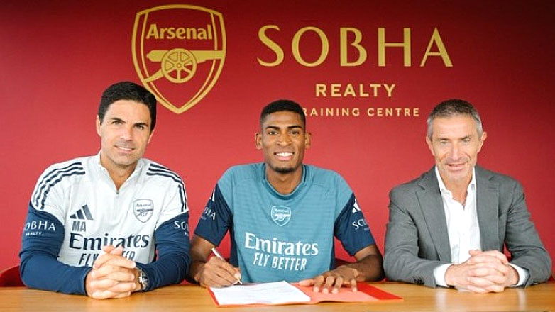 Άρσεναλ: Απέκτησε τον Μοσκέρα από τη Βαλένθια