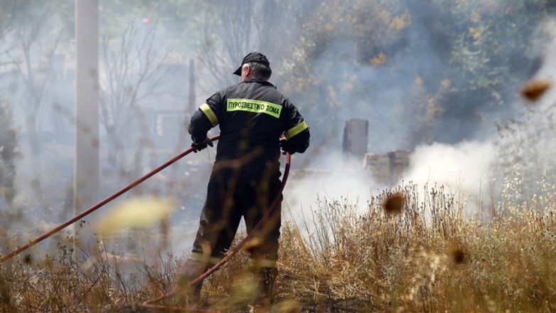 Θεσσαλονίκη: Σε εξέλιξη φωτιά στην Περαία