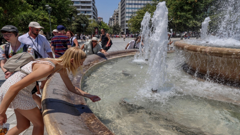 «Επεκτείνεται» ο καύσωνας μέχρι και τη Δευτέρα – Έκτακτο Δελτίο Επικίνδυνων Καιρικών Φαινομένων
