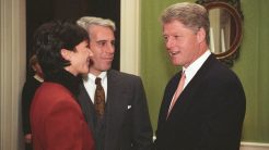 Η WSJ αποκαλύπτει το σημείωμα του Μπιλ Κλίντον στον Τζέφρι Έπσταϊν