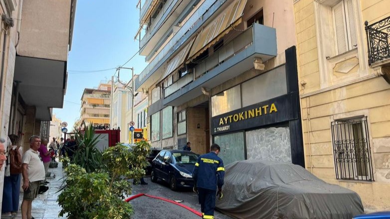 Φωτιά με μία γυναίκα νεκρή σε διαμέρισμα στον Πειραιά