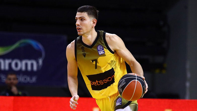 Μπάσκετ: Στην ΑΕΚ έως το 2028 ο Φλιώνης