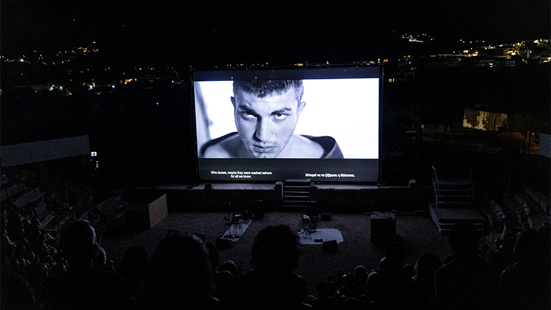 Λαμπερή πρεμιέρα για την ταινία «Ηλέκτρα 7» στο Μικρό Θέατρο Αρχαίας Επιδαύρου