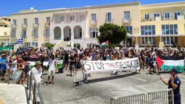 M. Χρυσοχοΐδης: «Θα συλλαμβάνεται όποιος επιχειρεί να εμποδίσει πολίτες τρίτων χωρών να εισέλθουν νόμιμα στη χώρα»