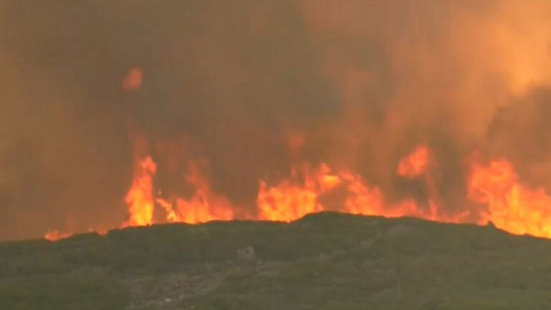 Μαίνεται η πυρκαγιά στα Κύθηρα – «Έχουμε πάθει βιβλική καταστροφή»