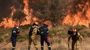 Λάρισα: Δύο πυρκαγιές σε Αετόλοφο Αγιάς και Καλοχώρι