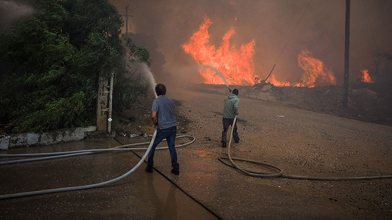 Καλύτερη εικόνα της φωτιάς στην Εύβοια – Θετική η μείωση των ανέμων