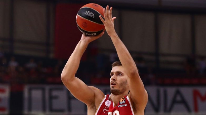 Ο Ολυμπιακός ανακοίνωσε την παραχώρηση του Πετρούσεφ στην Dubai BC