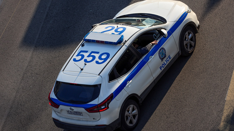 Ωτοστόπ τρόμου στα Χανιά: Οδηγός πήρε φοιτήτριες, αρνήθηκε να τις αφήσει και εμβόλισε περιπολικό