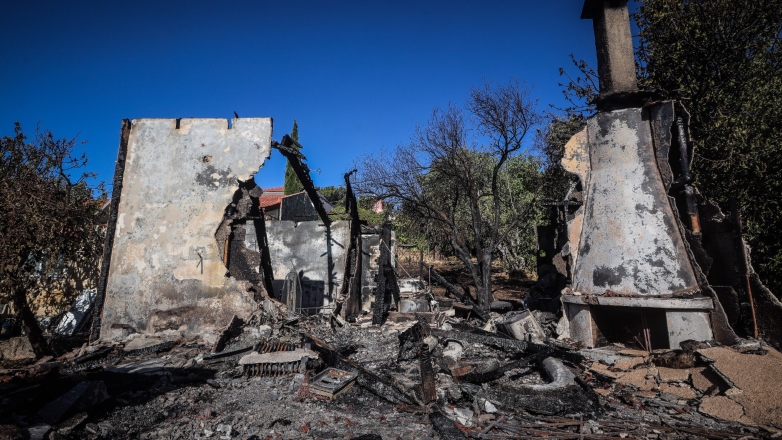 Εφιαλτικές εικόνες στο Κρυονέρι Αττικής