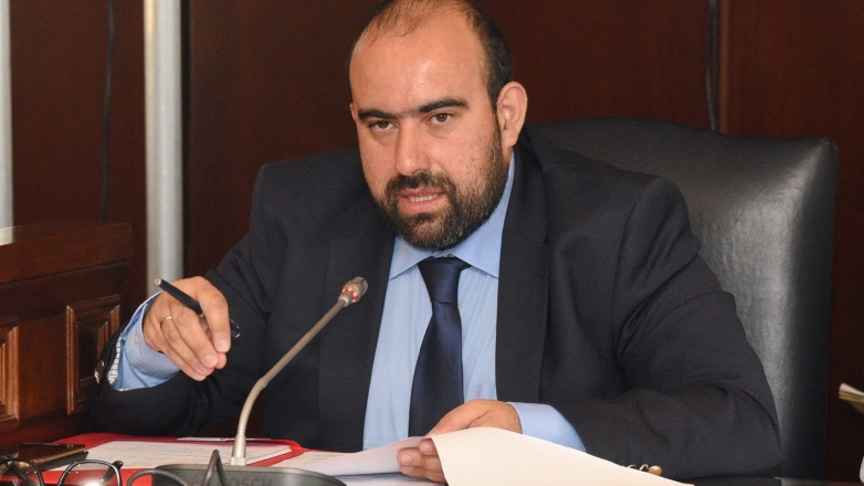 Κατέρρευσε ο Δήμαρχος Κυθήρων, παρακολουθώντας τη φωτιά