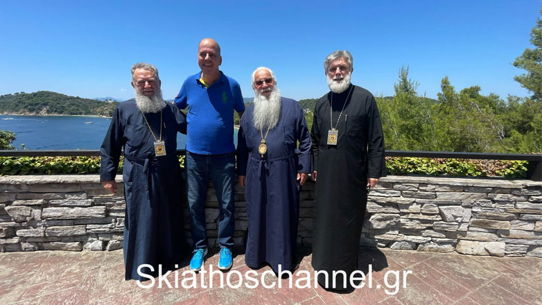 Επίσημο γεύμα στους Αρχιερείς από τους Πατέρες της Σκιάθου