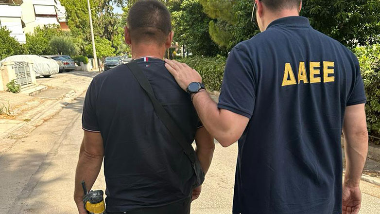 Σύλληψη για εργασίες με ηλεκτρικό τροχό κοπής