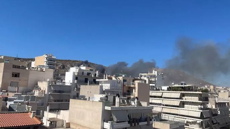 Υπό έλεγχο η φωτιά στο Κερατσίνι