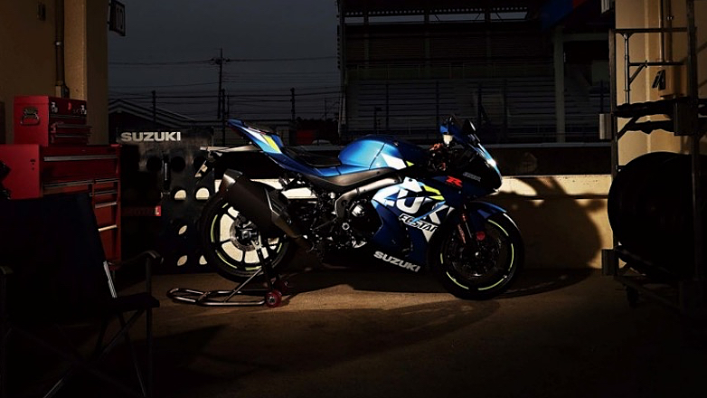 Η Suzuki αποκαλύπτει νέο μοντέλο στις 31 Ιουλίου: Είναι η νέα GSX-R;
