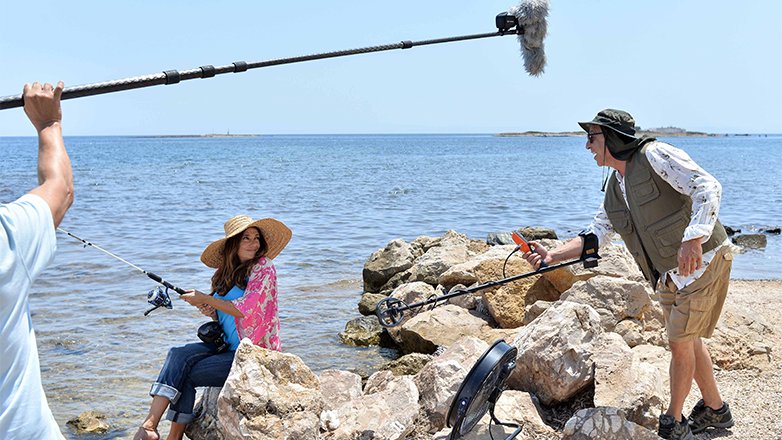 «Καλά θα πάει κι αυτό»: Η νέα σειρά του Δημήτρη Αποστόλου έρχεται τον Σεπτέμβριο στο νέο πρόγραμμα της ΕΡΤ