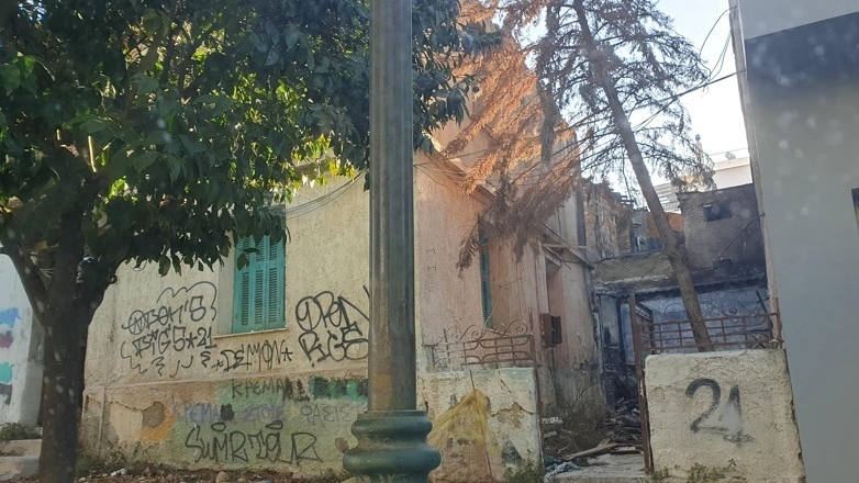 Φωτιά σε εγκαταλελειμμένο κτήριο στη Νέα Ιωνία