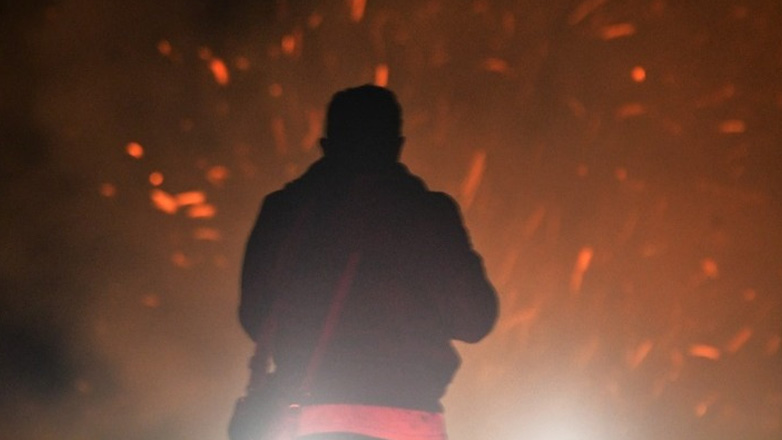 Φωτιά σε εργοστάσιο ανακύκλωσης στην Τέμενη Αιγίου – Ήχησε το 112 για επικίνδυνους καπνούς