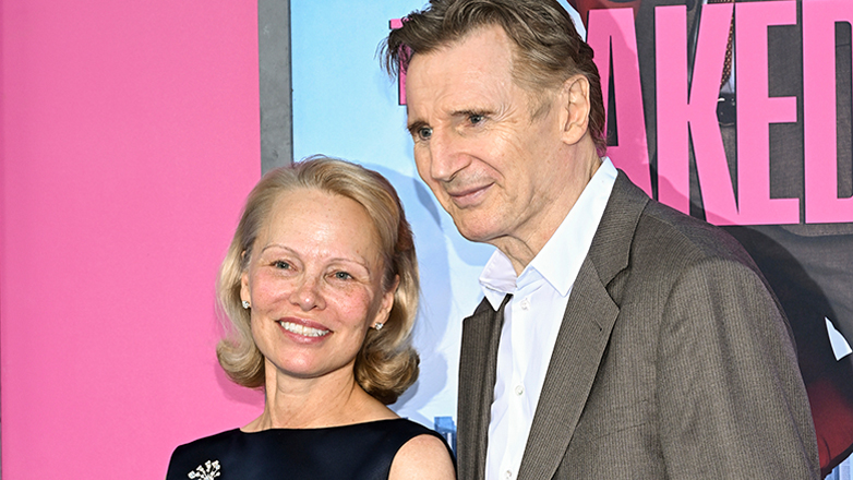 Η Πάμελα Άντερσον και ο Λίαμ Νίσον είναι ζευγάρι