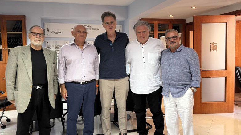 Στον Ιατρικό Σύλλογο Πειραιά ο Νίκος Παπανδρέου