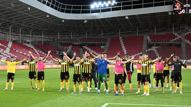 Γλυκά «κουλούρια» πρόκρισης για την ΑΕΚ, 0-0 με τη Χάποελ Μπερ Σεβά