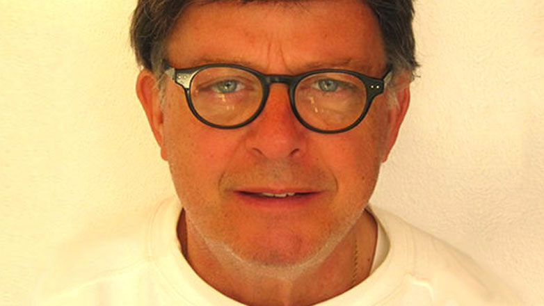 Απεβίωσε ο δημοσιογράφος Χρήστος Χριστοδούλου