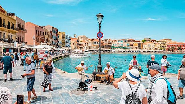 Κρήτη και Νάξος στους 5 δημοφιλέστερους προορισμούς για τους Αμερικανούς ταξιδιώτες