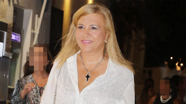 Δέσποινα Μοιραράκη: Νυχτοπερπατήματα στα στενά της Μυκόνου