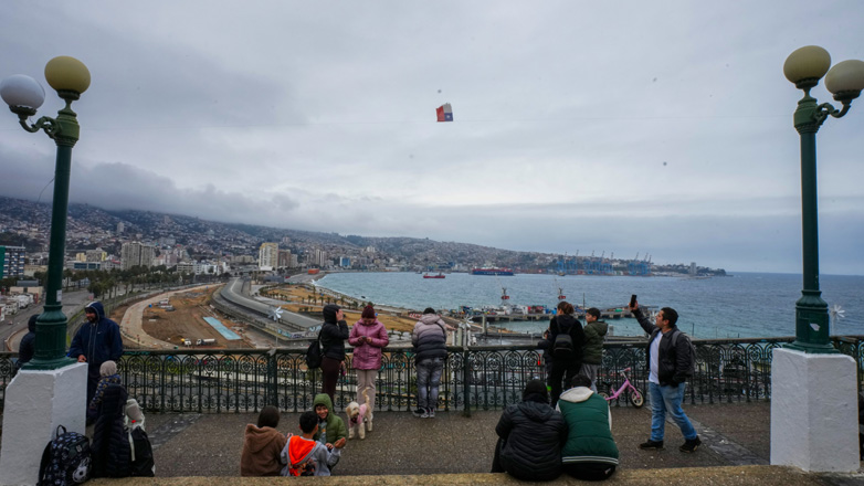 Τσουνάμι στον Ειρηνικό: 1,4 εκατ. πολίτες απομακρύνθηκαν εσπευσμένα από την ακτογραμμή της Χιλής