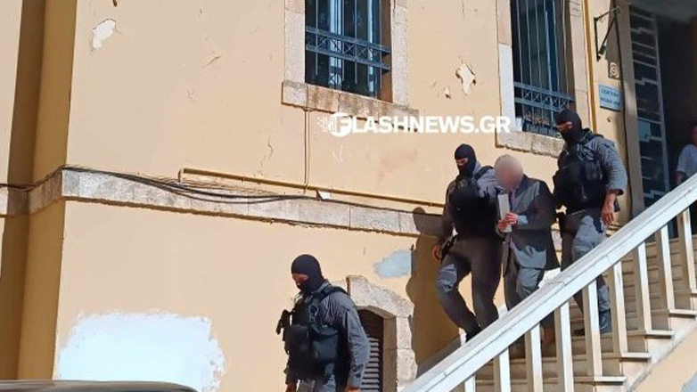 Για κακούργημα ο γιατρός της κατασκήνωσης που ασέλγησε σε 14χρονη