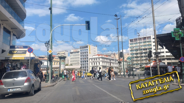 Εκτός λειτουργίας για τρίτη μέρα τα φανάρια στην Ομόνοια