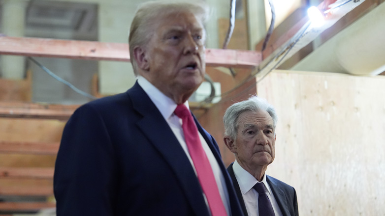 Τραμπ: Ο Πάουελ «πιθανότατα» θα ολοκληρώσει τη θητεία του ως επικεφαλής της Fed