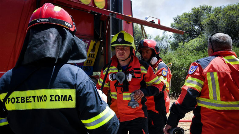 Φωτιά στην Παιανία κοντά στα διόδια