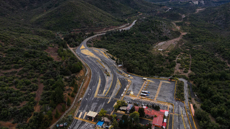 Χιλή: Τέσσερις νεκροί εργάτες ανασύρθηκαν από την γκρεμισμένη στοά του μεταλλείου El Teniente – Ένας ακόμη αγνοείται