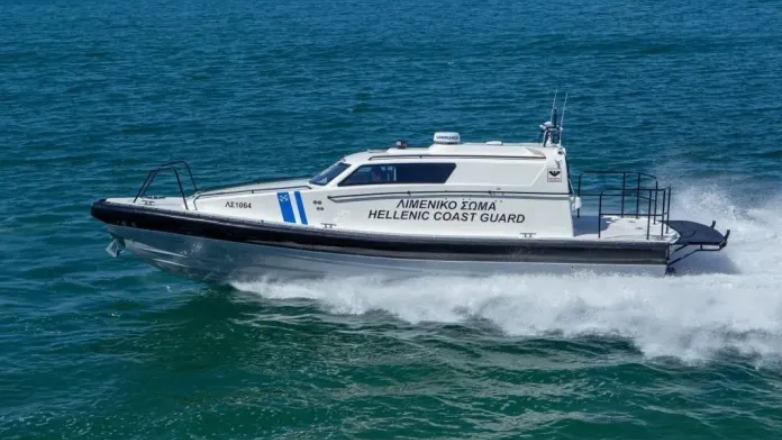 Ιστιοφόρο προσάραξε σε αμμώδη αβαθή στην Χαλκιδική