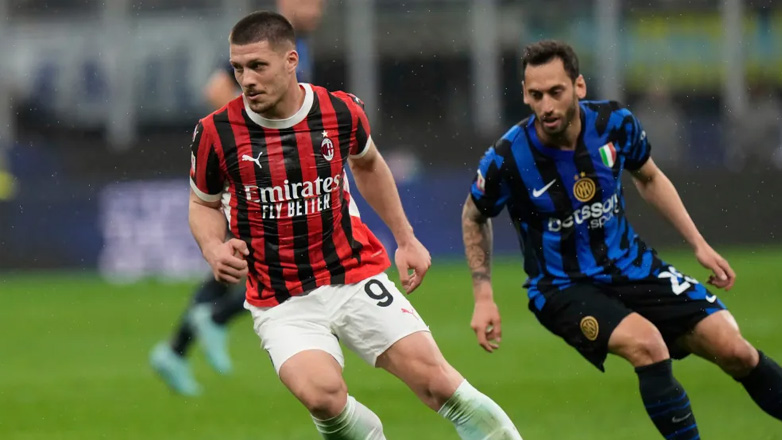 Στην Αθήνα για την ΑΕΚ ο Λούκα Γιόβιτς!