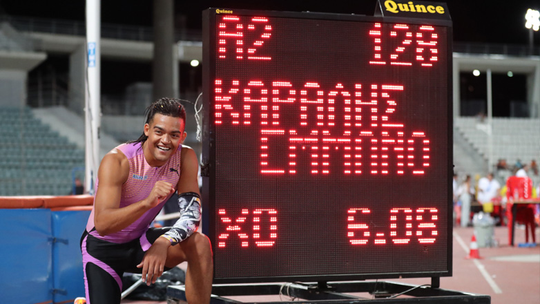 Εμμανουήλ Καραλής: Σπάνιο βίντεο με την ανακοίνωση της γέννησης του Έλληνα πρωταθλητή σε τηλεοπτική εκπομπή!