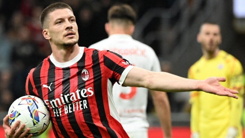 Οριστική συμφωνία Γιόβιτς με ΑΕΚ – Έρχεται Αθήνα