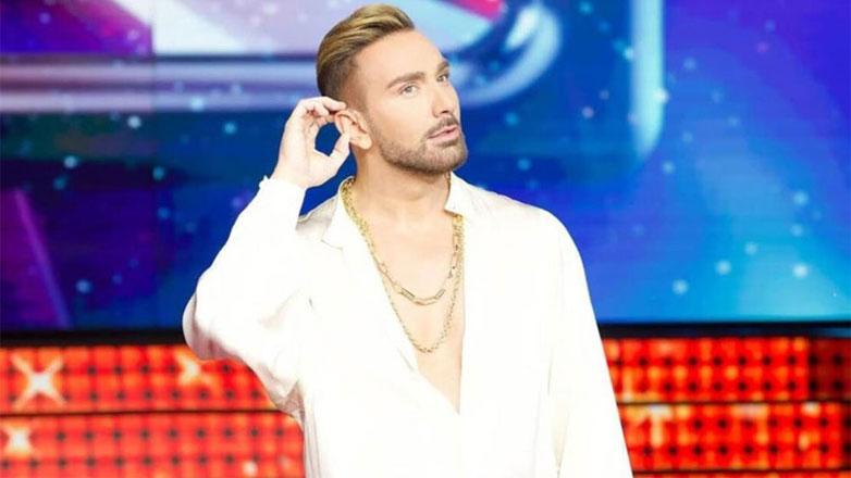 Νίκος Κοκλώνης: Έγινε 42 ετών – Η συγκινητική έκπληξη για τα γενέθλιά του και η εντυπωσιακή τούρτα