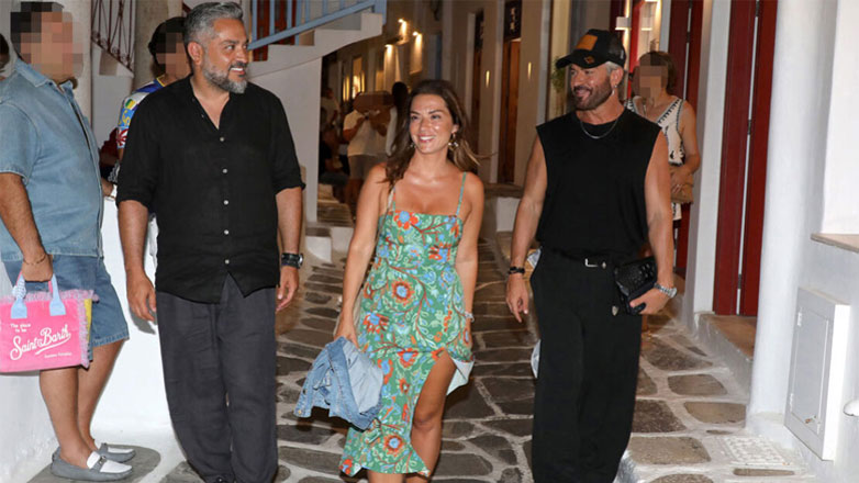 Βάσω Λασκαράκη – Λευτέρης Σουλτάτος: Νυχτοπερπατήματα στα στενά της Μυκόνου – Φωτογραφίες