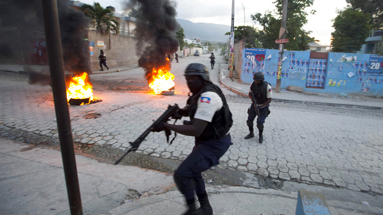 Αϊτή: Μέτρα στην πρεσβεία των ΗΠΑ εξαιτίας πυρών Αϊτή: Μέτρα στην πρεσβεία των ΗΠΑ εξαιτίας πυρών