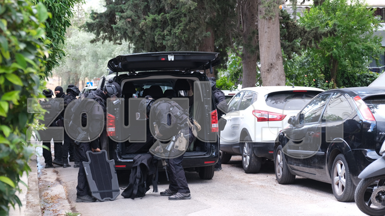 Συνελήφθη ο 57χρονος, που απειλούσε με βαλλίστρα περαστικούς και αστυνομικούς στον Χολαργό