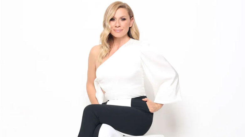 Κατερίνα Καραβάτου: Αποκάλυψε στο τηλεοπτικό κοινό πότε ρίχνει αυλαία η εκπομπή της, «Καλοκαίρι Παρέα»