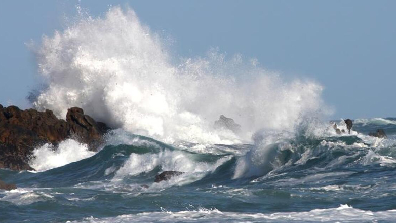 Οι καταιγίδες επιμένουν και τα μελτέμια επιστρέφουν