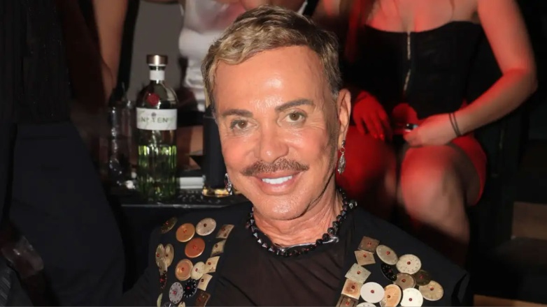 Γενέθλια για τον Λάκη Γαβαλά: Έκλεισε τα 73 – «Ευχαριστώ ακόμη και αυτούς που δεν με γουστάρουν»