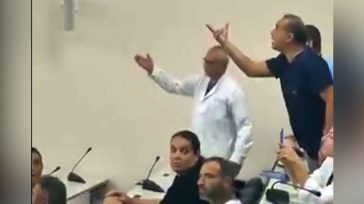 Γιατροί προς Άδωνι Γεωργιάδη: «Δεν θα ακούμε τις τσιρίδες σου»