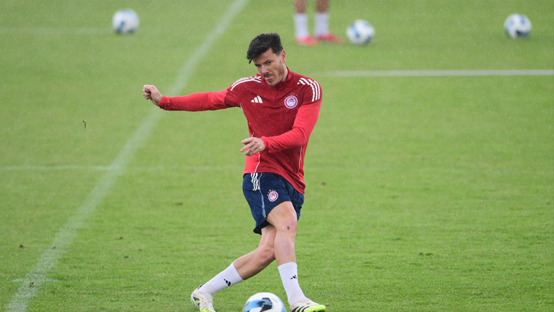 Ολυμπιακός: Τραυματίστηκε στην προπόνηση ο Μπιανκόν