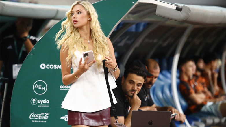 Η εντυπωσιακή δημοσιογράφος της Σαχτάρ Ντόνετσκ, που έκλεψε την παράσταση στο ΟΑΚΑ!